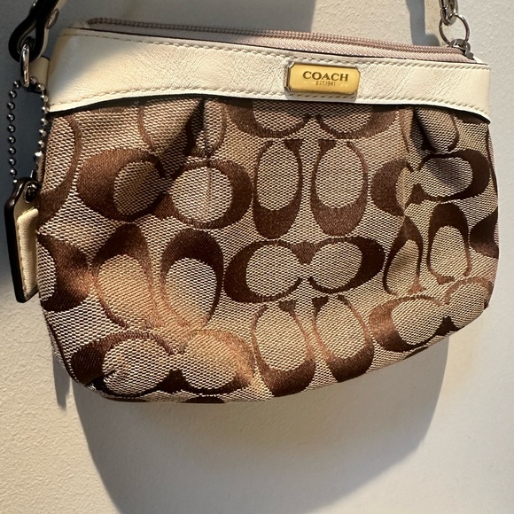 Coach Pleated clutch 7.5” x 5” w/ Signature C Brown and Cream - Picture 2 of 5